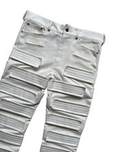 Load image into Gallery viewer, Bandage Jeans
