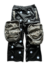 Load image into Gallery viewer, Modular Camo Velcro Bag Pants

